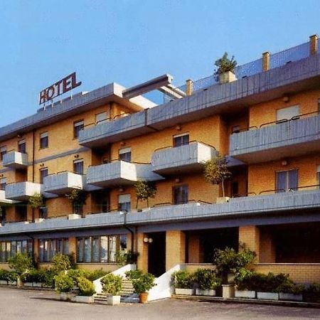 Hotel San Crispino Morrovalle 외부 사진