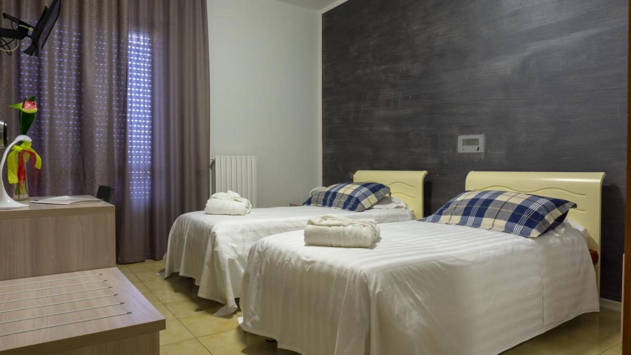 Hotel San Crispino Morrovalle 외부 사진